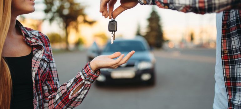 The benefits of learning to drive in Croydon under the direction of a female instructor